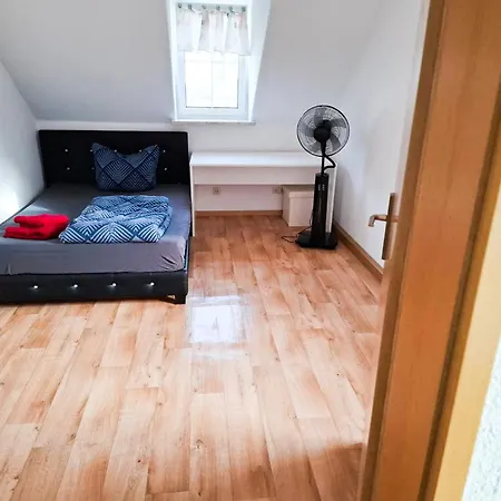 Whirlpool, Fußbodenheizung, Nintendo NES, Netflix, Wintergarten&Workspace Rudolstadt Zimmer foto