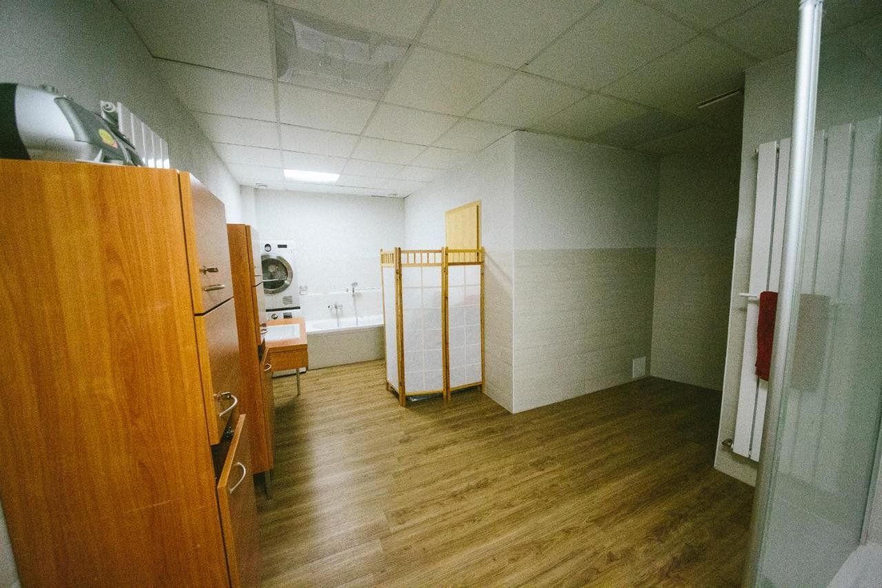 Apartment Whirlpool, Fußbodenheizung, Nintendo Nes, Netflix, Wintergarten&workspace *