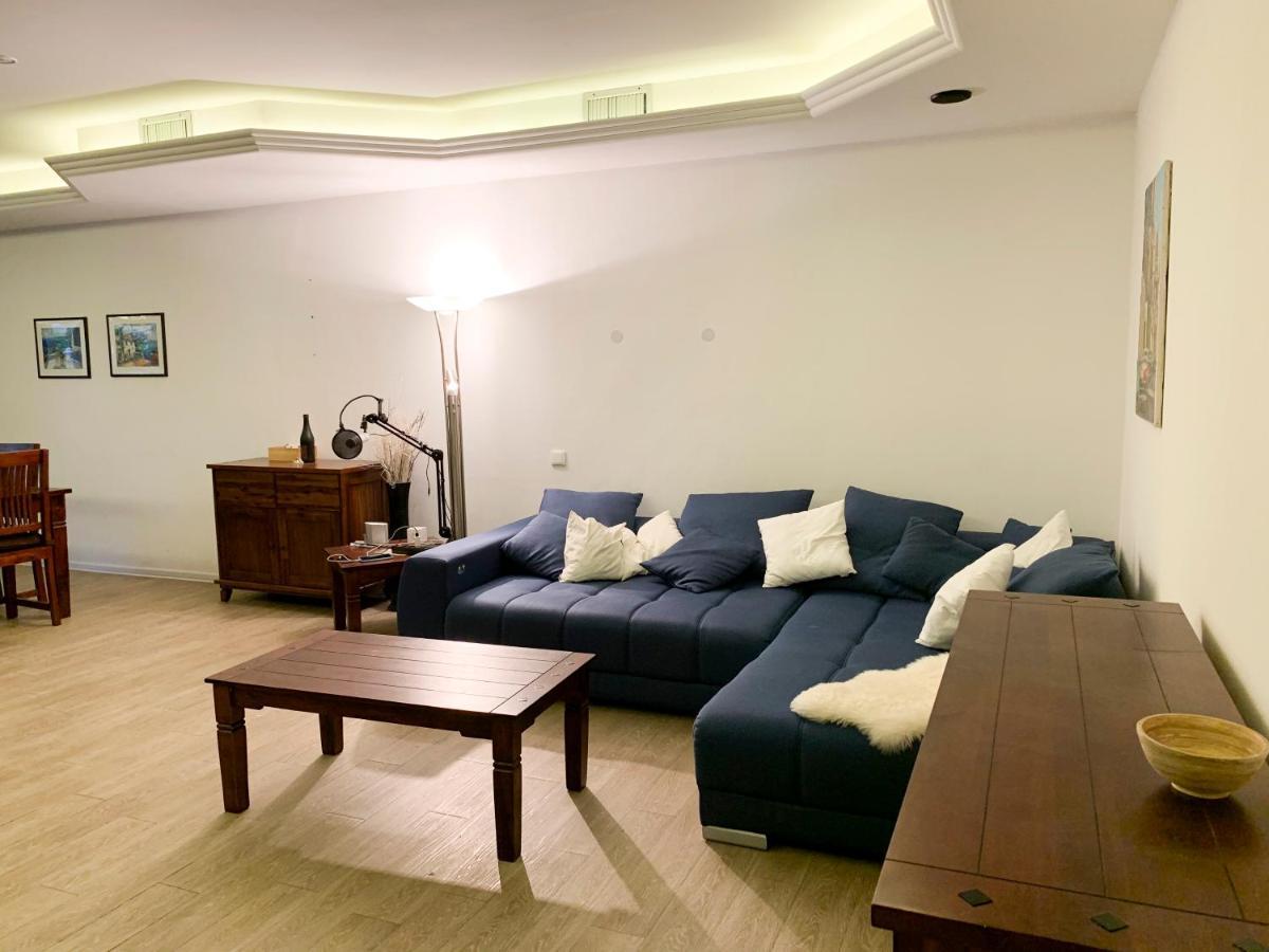 Апартаменты Grosse & Voll Ausgestattete Apartments, Studios, Doppelzimmer, Workspace, Parkplatz, Netflix, Prime & Schnelles Wifi In Ruhiger Lage Mit Garten Рудольштадт