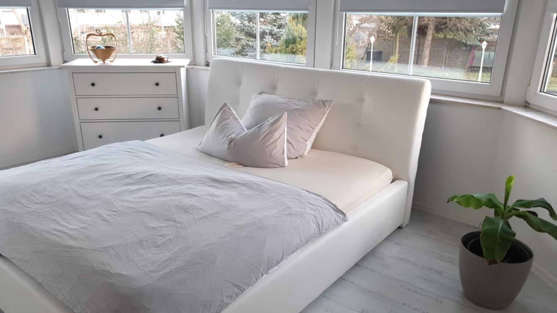 Whirlpool, Fußbodenheizung, Nintendo Nes, Netflix, Wintergarten&workspace Rudolstadt