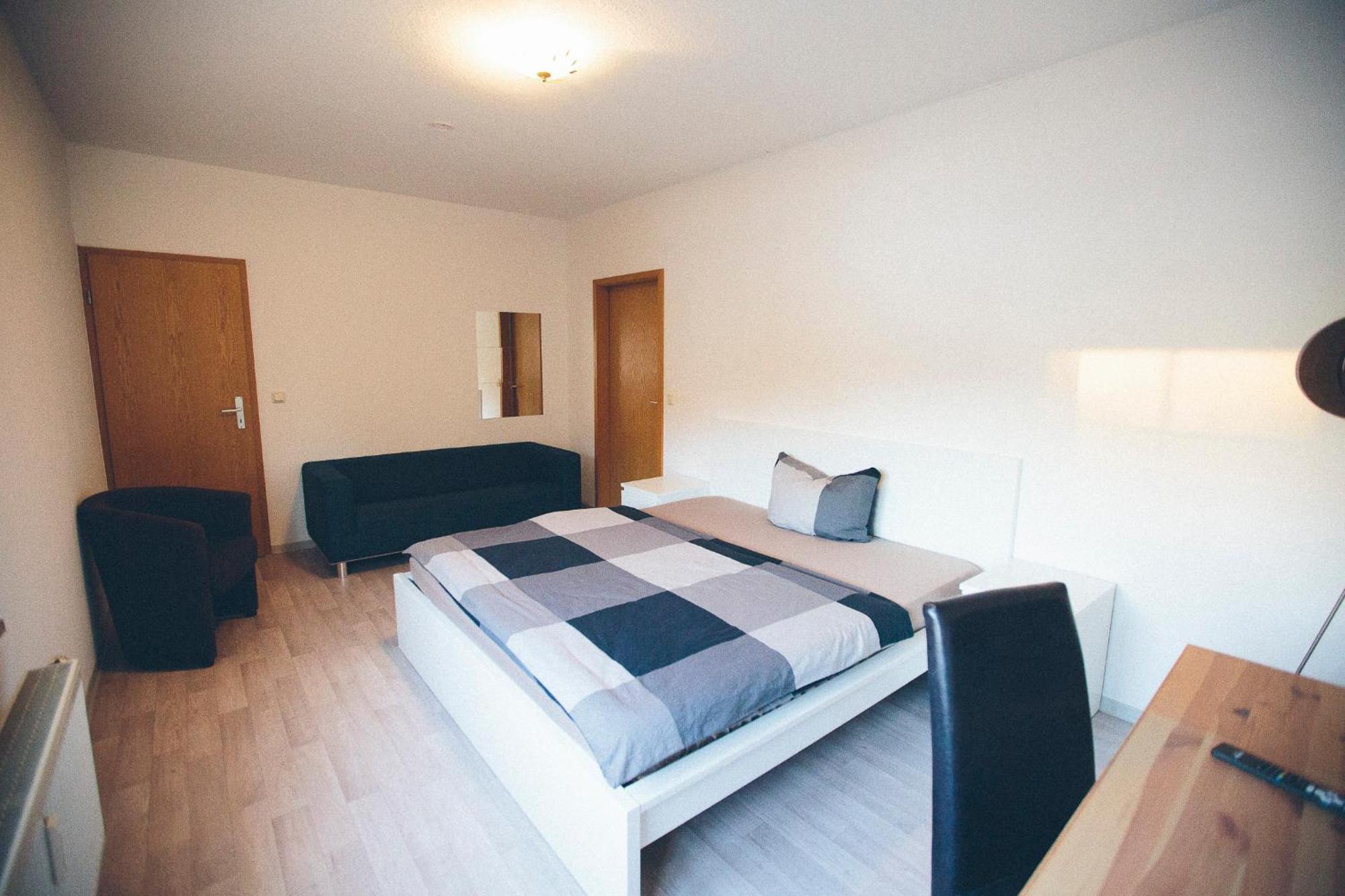 Whirlpool, Fußbodenheizung, Nintendo Nes, Netflix, Wintergarten&workspace * Rudolstadt