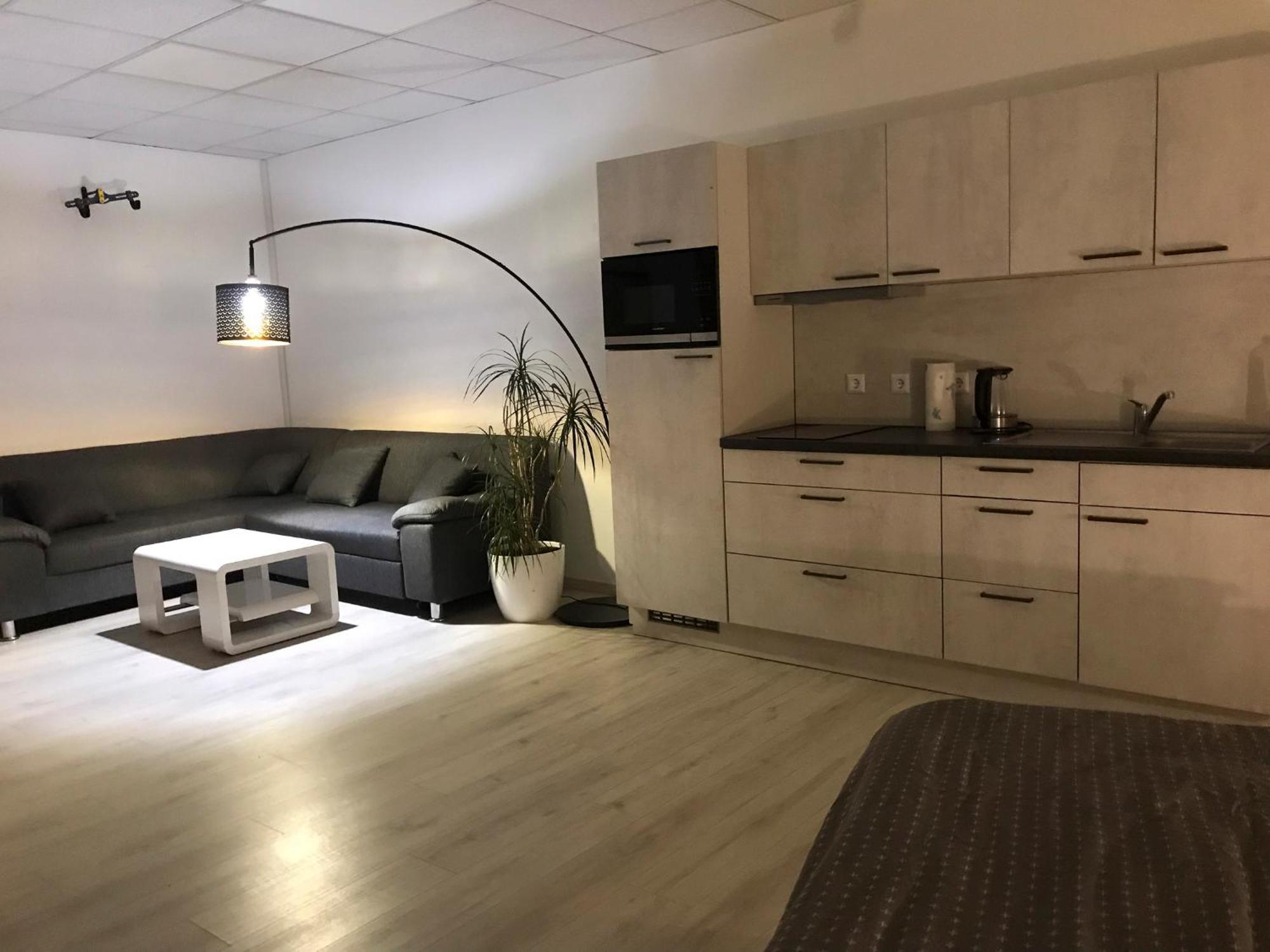 Apartment Whirlpool, Fußbodenheizung, Nintendo Nes, Netflix, Wintergarten&workspace *