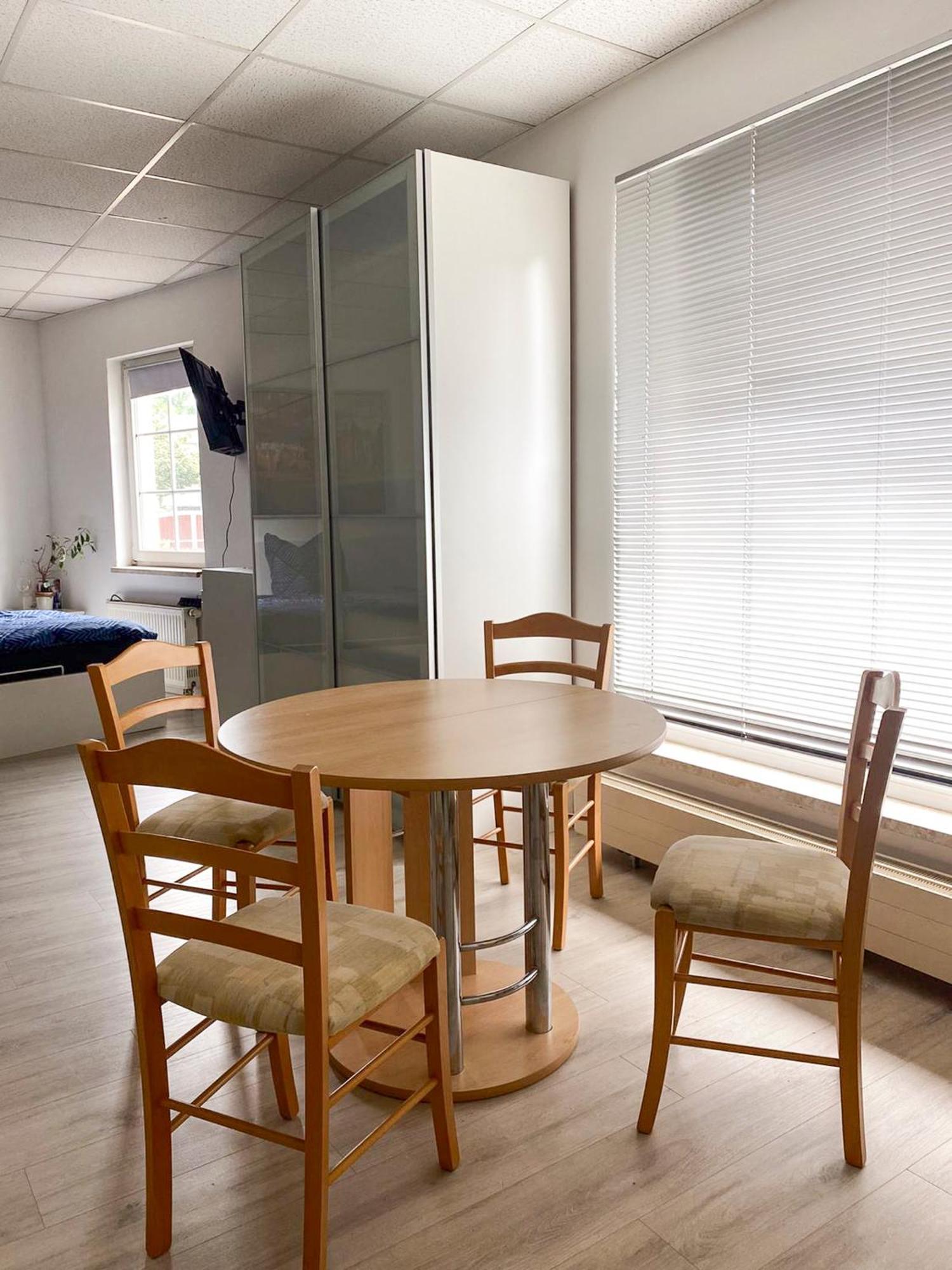 Whirlpool, Fußbodenheizung, Nintendo Nes, Netflix, Wintergarten&workspace Apartment