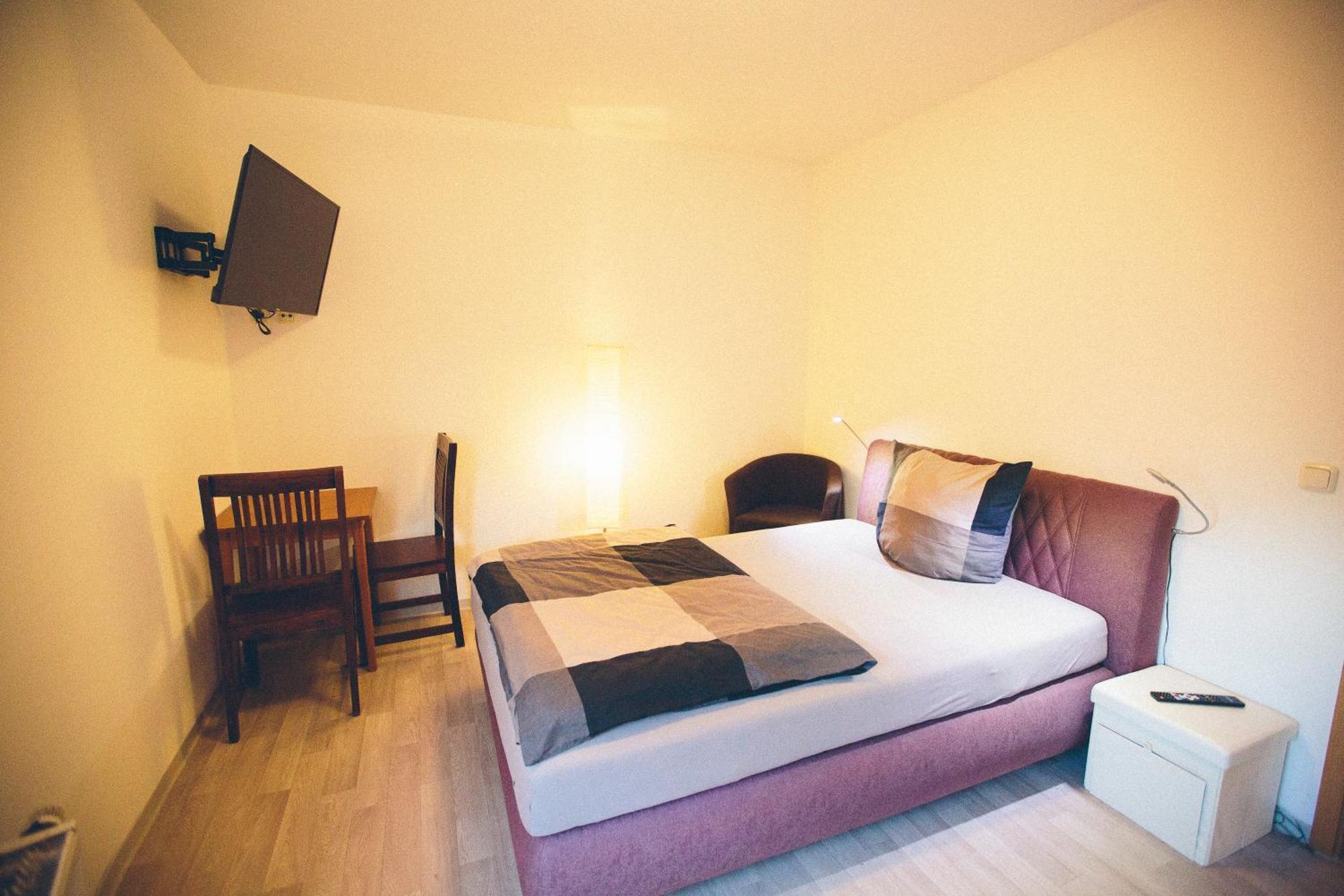 Whirlpool, Fußbodenheizung, Nintendo Nes, Netflix, Wintergarten&workspace * Rudolstadt