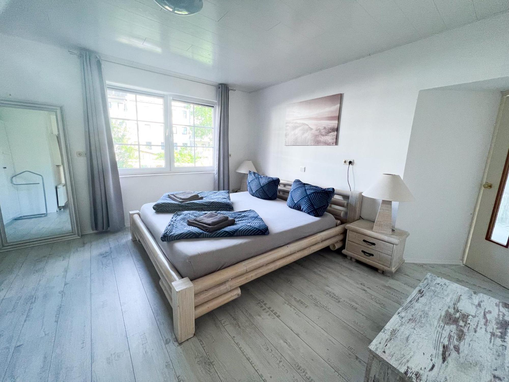 Апартаменты Grosse & Voll Ausgestattete Apartments, Studios, Doppelzimmer, Workspace, Parkplatz, Netflix, Prime & Schnelles Wifi In Ruhiger Lage Mit Garten *