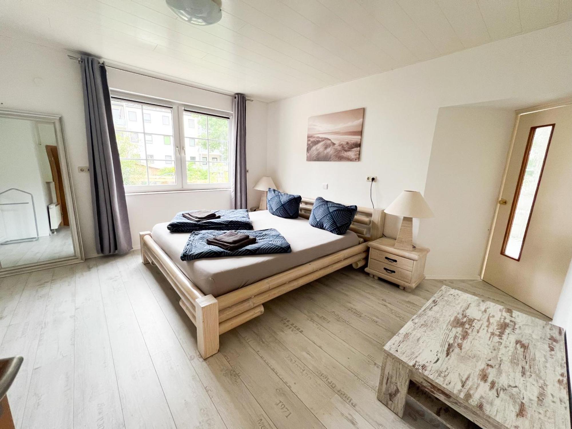 Whirlpool, Fußbodenheizung, Nintendo Nes, Netflix, Wintergarten&workspace Apartment Rudolstadt