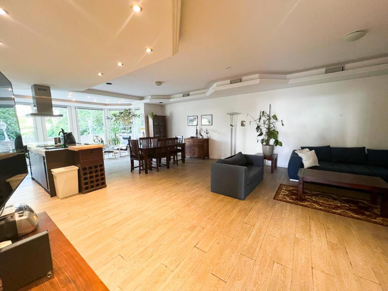 Grosse & Voll Ausgestattete Apartments, Studios, Doppelzimmer, Workspace, Parkplatz, Netflix, Prime & Schnelles Wifi In Ruhiger Lage Mit Garten Рудольштадт