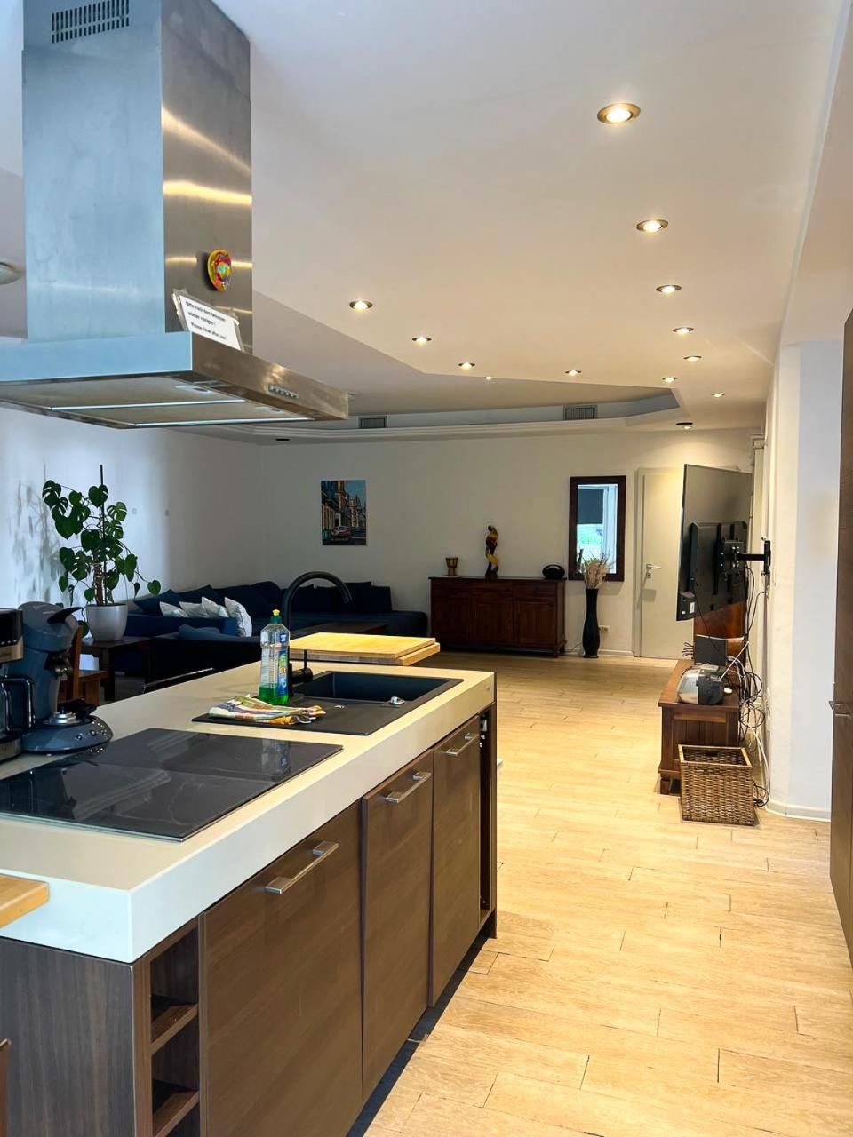 Whirlpool, Fußbodenheizung, Nintendo Nes, Netflix, Wintergarten&workspace * Rudolstadt